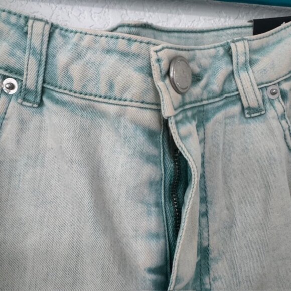Fashion Nova Women's Light Blue Jean Shorts with‎ Fringe Size 11 NWT - Picture 8 of 8